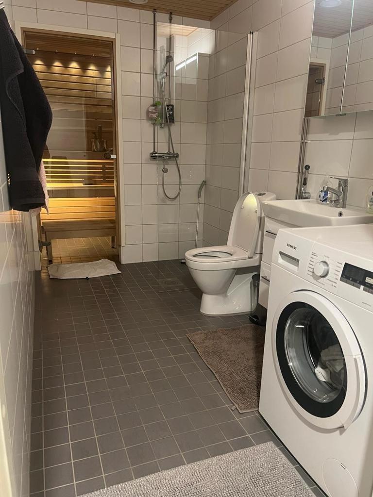 Modern City Apartment With Sauna Nearby The Airport Vantaa Bagian luar foto